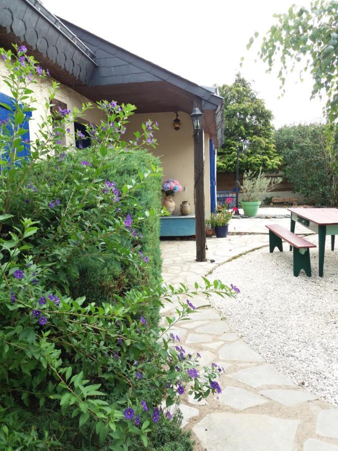 Les Mouettes 1 Gite Ou 4 Chambres D Hote, Jardin ,Bords De Loire La Bohalle ภายนอก รูปภาพ